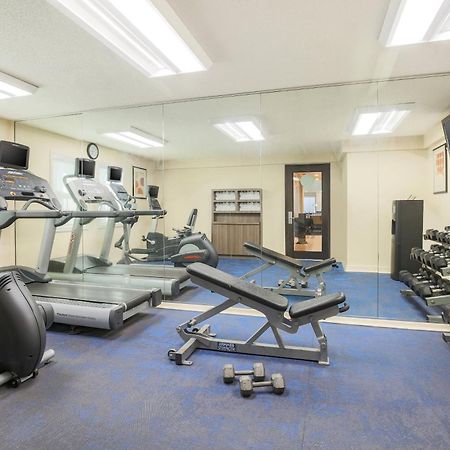 Residence Inn By Marriott Atlanta Cumberland/Galleria Смирна Екстериор снимка