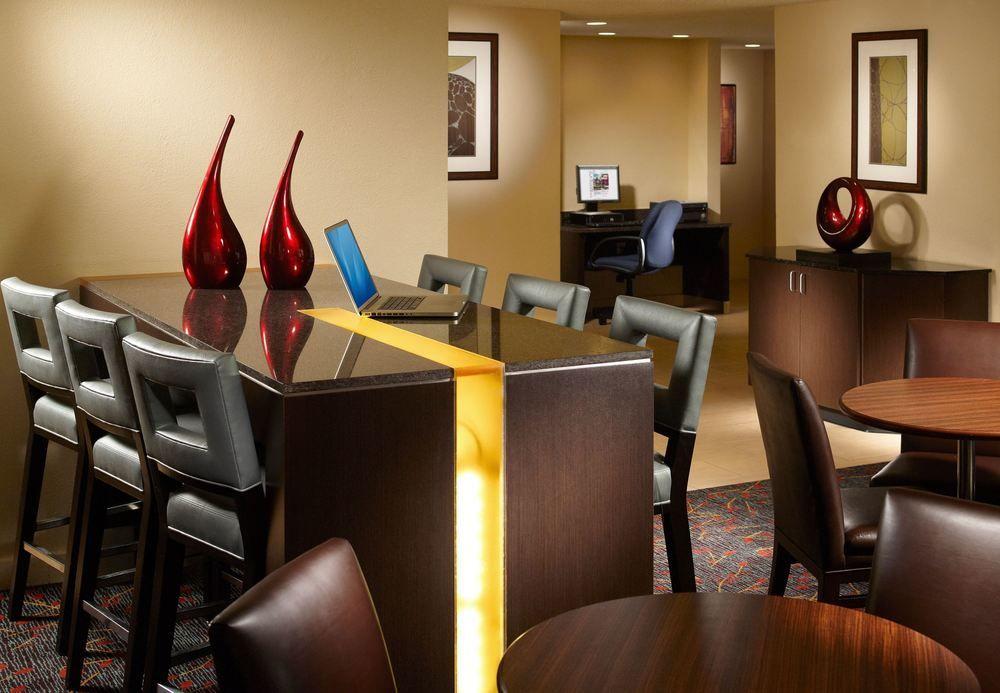 Residence Inn By Marriott Atlanta Cumberland/Galleria Смирна Екстериор снимка