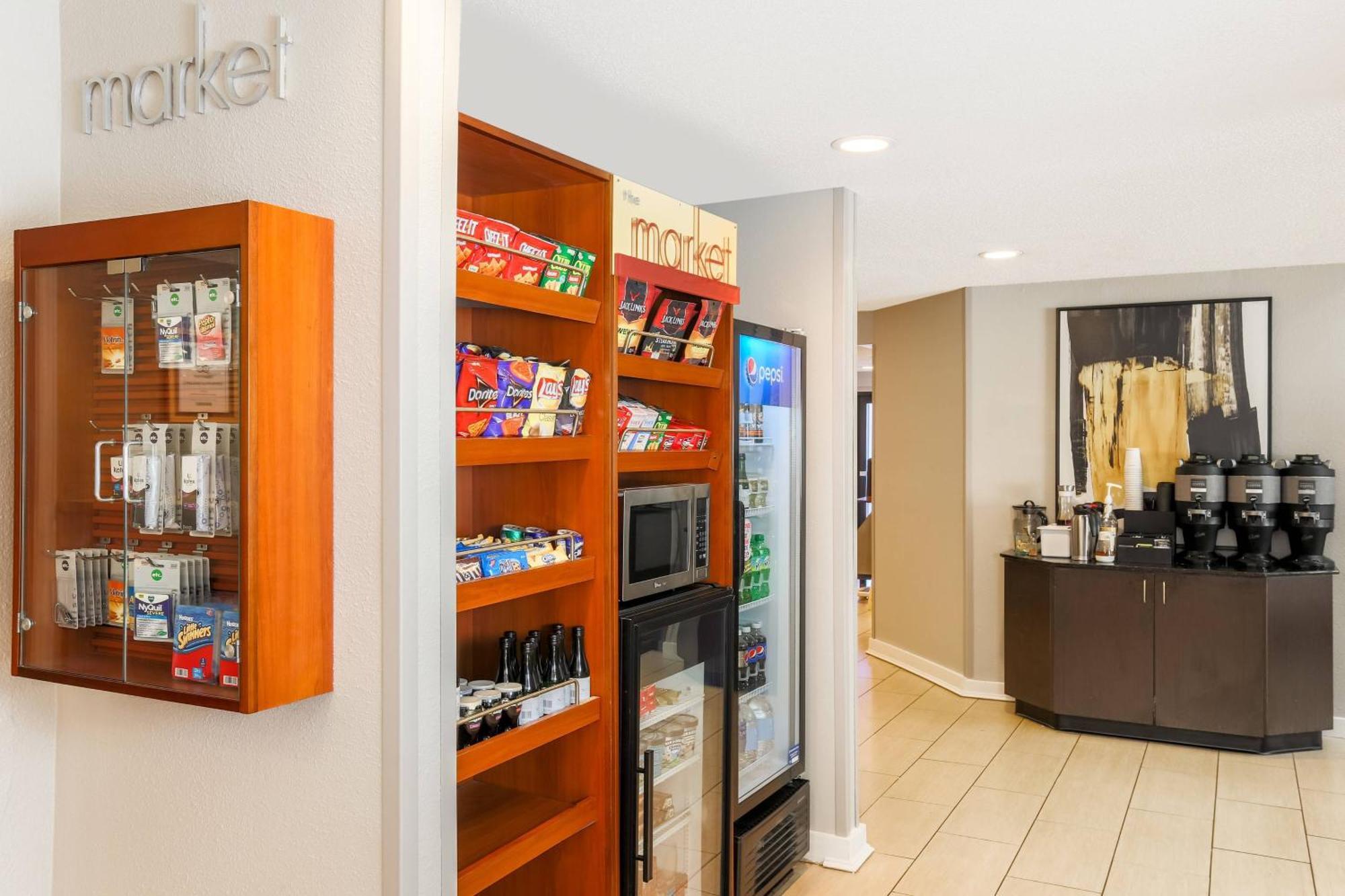Residence Inn By Marriott Atlanta Cumberland/Galleria Смирна Екстериор снимка