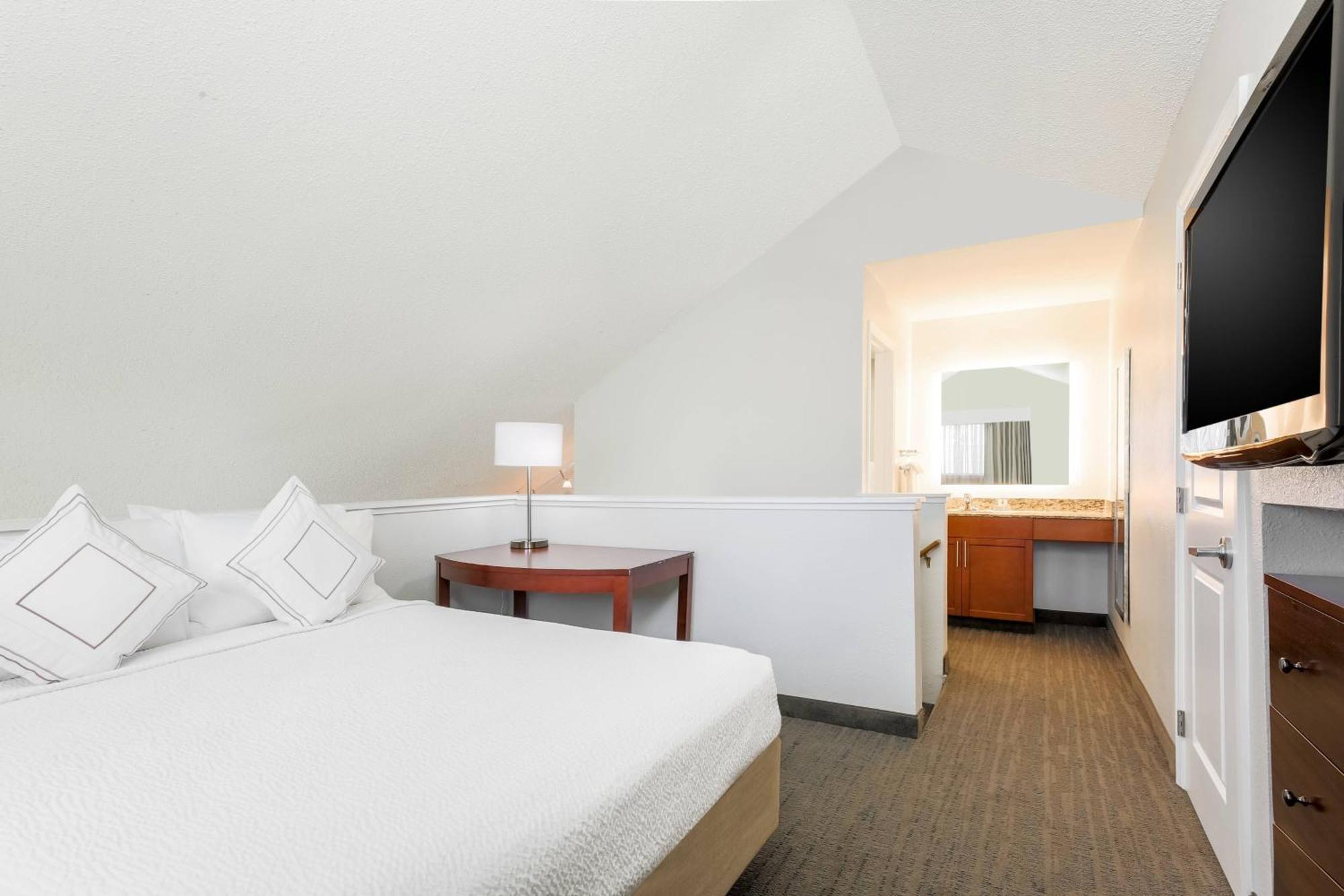 Residence Inn By Marriott Atlanta Cumberland/Galleria Смирна Екстериор снимка