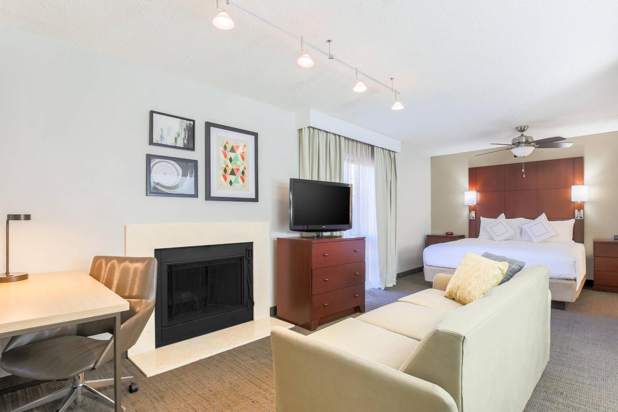 Residence Inn By Marriott Atlanta Cumberland/Galleria Смирна Екстериор снимка